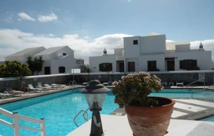 Hogar Palmera With Pool & Beach Playa Honda Apartman